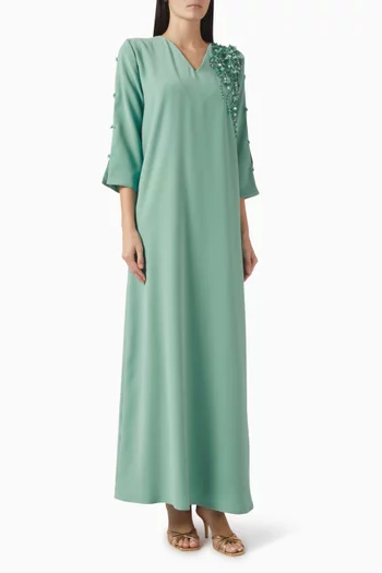 قفطان مطرز بالخرز