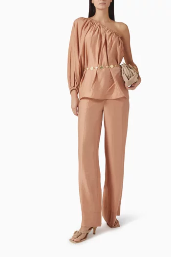 بنطال بقصة ساق واسعة