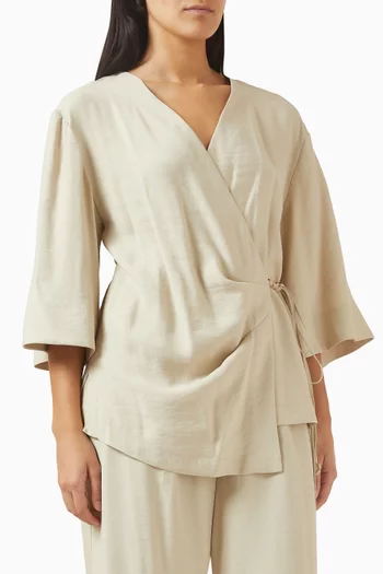 قميص بنمط كيمونو بحزام