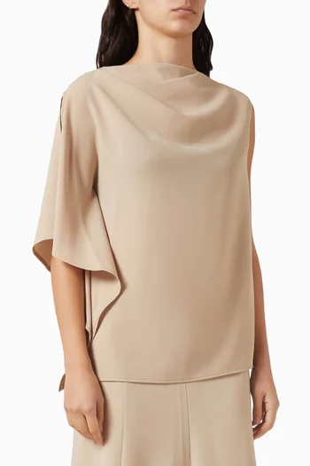 بلوزة بياقة مطوية