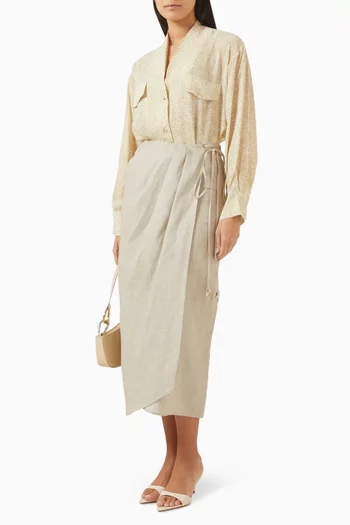 قميص بجيوب خارجية ونقشة