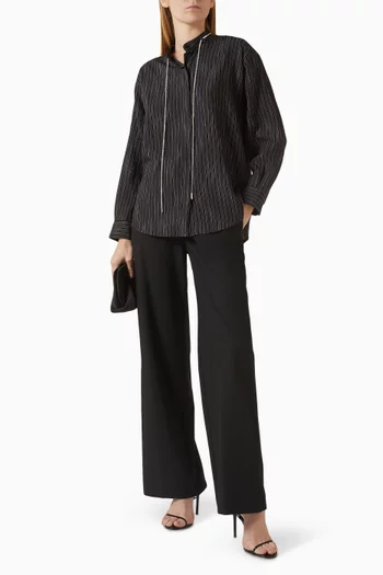 قميص برباط عند الرقبة مزين بنقشة