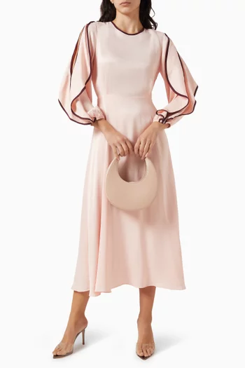 فستان متوسط الطول بشريط زينة ملفوف بلون مغاير