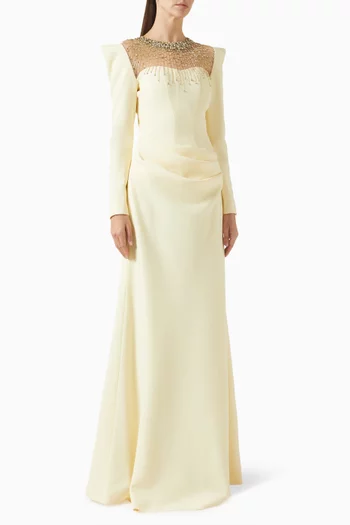 فستان سهرة مزين بتطريزات