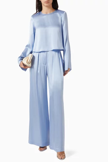 بلوزة سونيا بأكتاف مبطنة