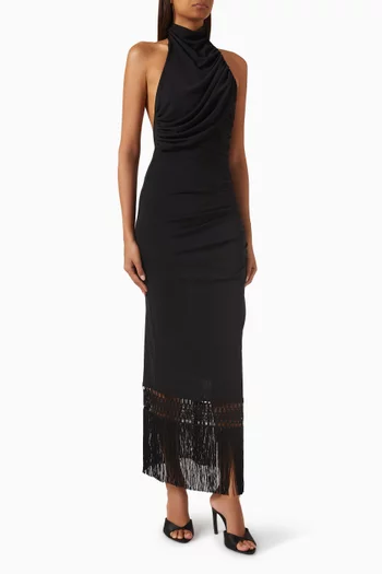 فستان البا بظهر مكشوف وشرّابات