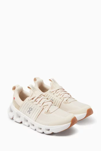 سنيكرز كلاودسويفت