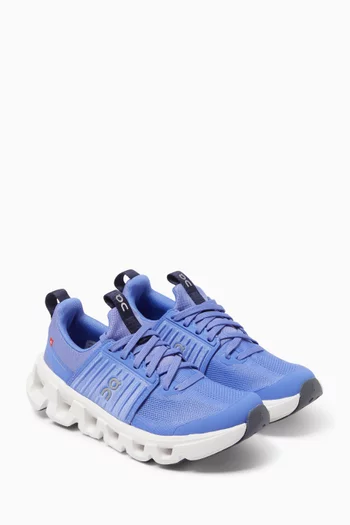 Cloudswift Sneakers
