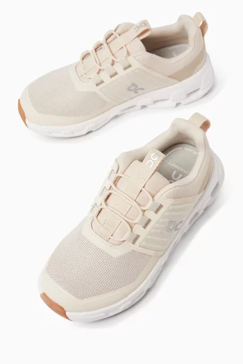 سنيكرز كلاودسويفت