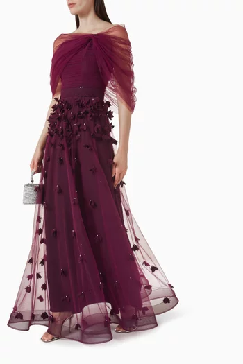 فستان سهرة بتطريزات بارزة تول