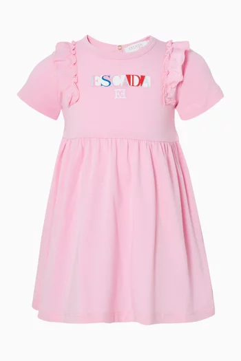 فستان بكشكش وشعار الماركة