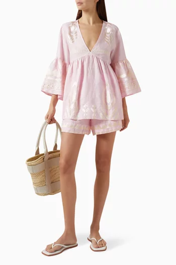 بلوزة مطرزة وكشكش