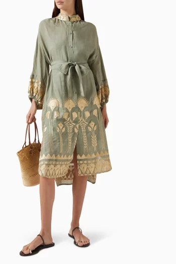 فستان متوسط الطول مطرز بحزام