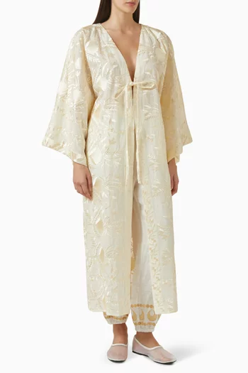 فستان مطرز برباط في الأمام