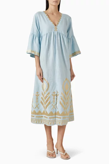 فستان بفتحة رقبة V وتطريزات