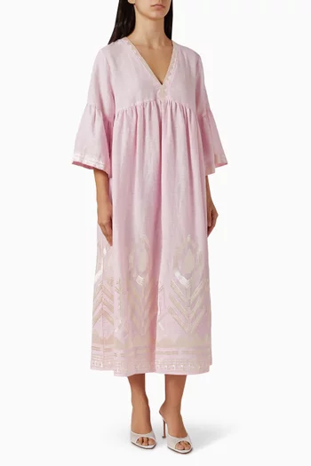 فستان بفتحة رقبة V وتطريزات