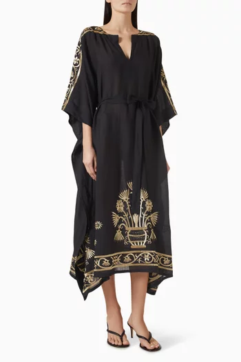 فستان متوسط الطول مطرز بحزام