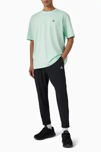 بنطال دون رينج تريل للجري بتقنية Dri-FIT ضمن مجموعة ايه سي جي