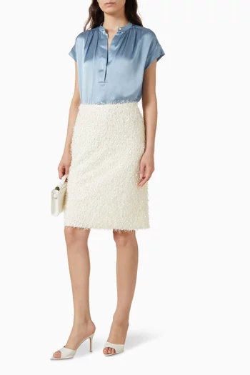 بلوزة بكشكش عند الرقبة حرير