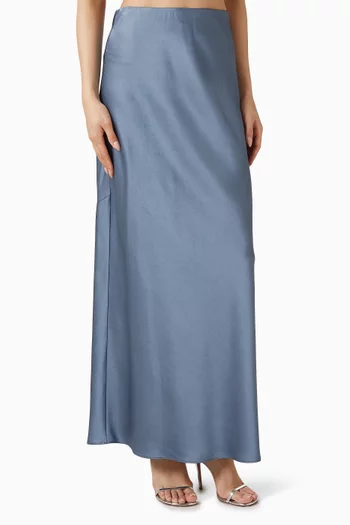 تنورة طويلة بتصميم سهل الارتداء ستان