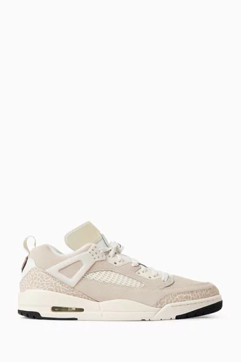 سنيكرز سبيزيك أسفل الكاحل