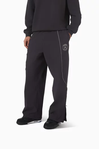 Air Jordan 4 RM Sneakers