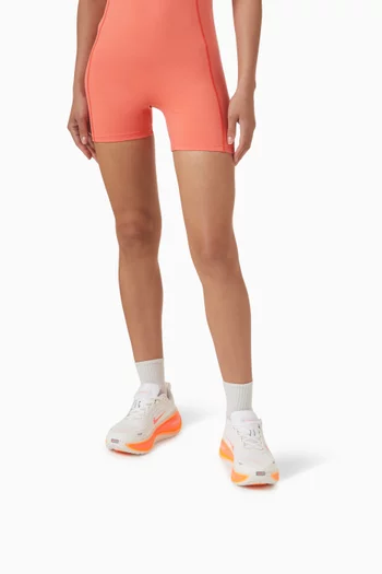 سنيكرز فوميرو بلاس