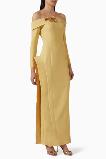 فستان طويل مطرز بنقشة زهور