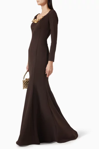 فستان طويل مطرز بنقشة زهور