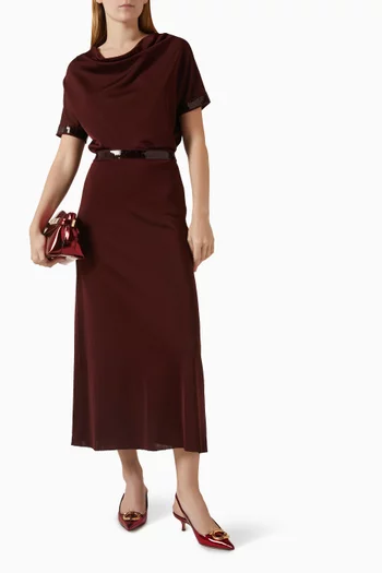 بلوزة منسوجة مزينة بتطريزات بالترتر