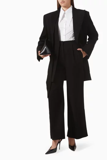 بنطال بقصة ساق واسعة