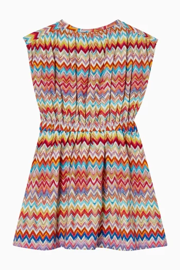 فستان بنقشة خطوط متعرجة