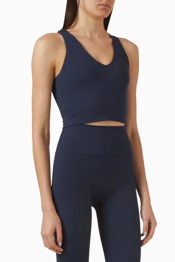 حمالة صدر سوفتسكالب بفتحة رقبة علي شكل حرف V‏ وحمالات متقاطعة في الخلف