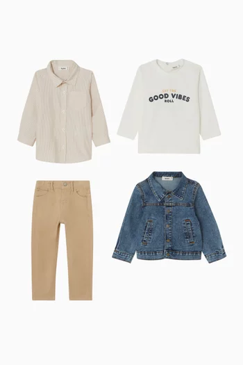 طقم من أربع قطع