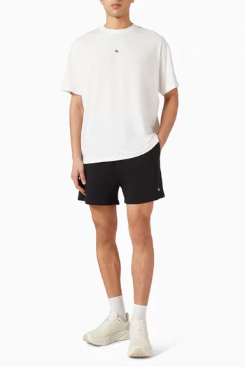 تي شيرت 247 بطبعة شعار الماركة الشهير