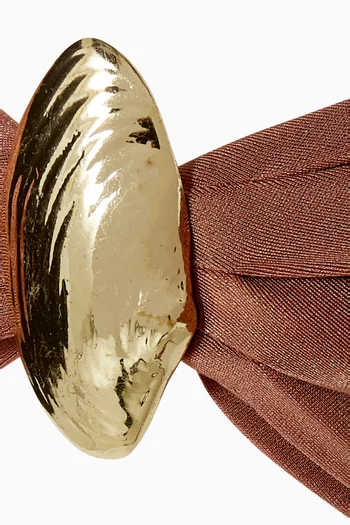 قطعة بيكيني علوية جولدن دون بإبزيم على شكل صدفة البحر باتبو × كاميلا كويلو