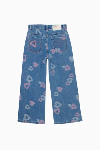 بنطال جينز بقصة ساقين مستقيمتين