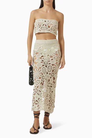 بلوزة يونا قصيرة بتصميم مشد كروشيه