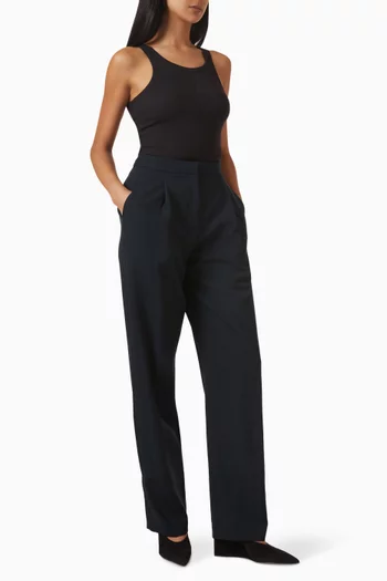 بنطال بطيّات صوف