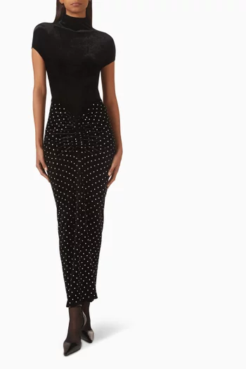 فستان بدرابيه ومطرز بالترتر مخمل