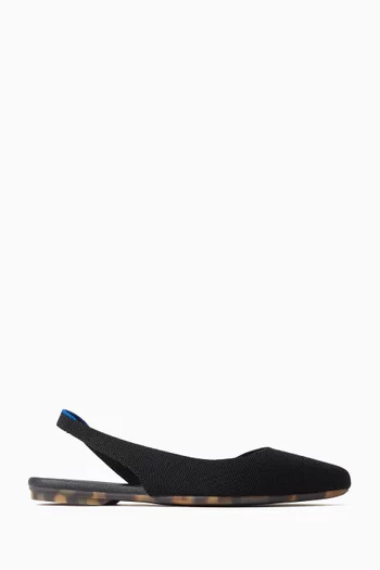 حذاء بسير خلفي ومقدمة مدببة وكعب مسطح