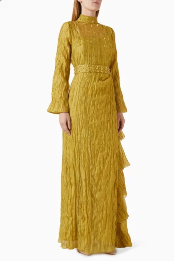 فستان مزين بتطريزات بالخرز