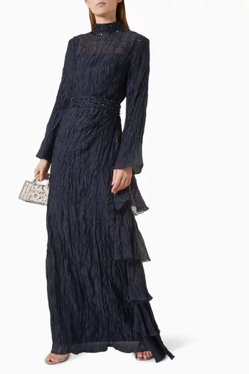 فستان مزين بتطريزات بالخرز