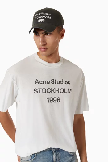 كاب بشعار الماركة قطن