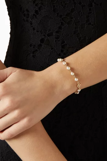 سوار بشعار حرفي T