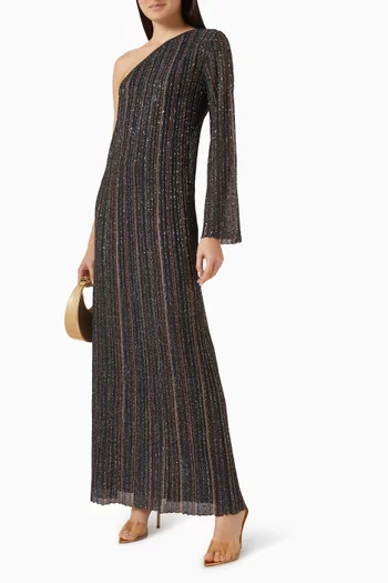 فستان بكتف مكشوف