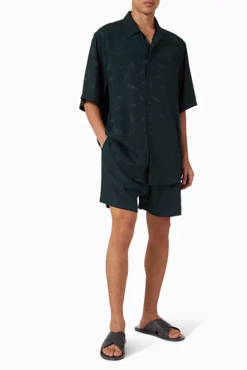 شورت بيجاما بشعار حرفي BB بتصميم متداخل حرير جاكار