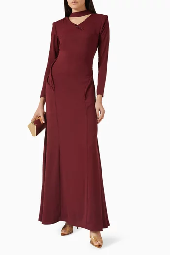 فستان طويل مطرز بالخرز