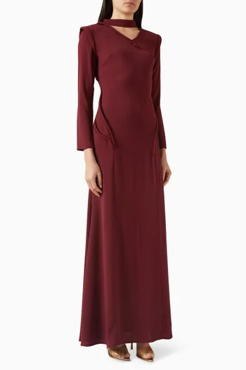 فستان طويل مطرز بالخرز