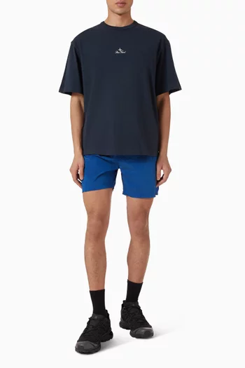 تي شيرت بشعار الماركة قطن وجيرسيه